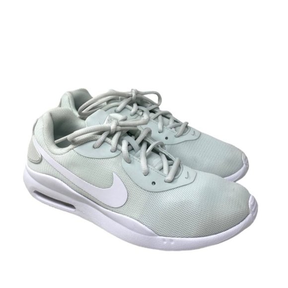 Nike Air Max Oketo Shoe Mesh Women's Green White Sneakers AQ2231 400 - Picture 4 of 10